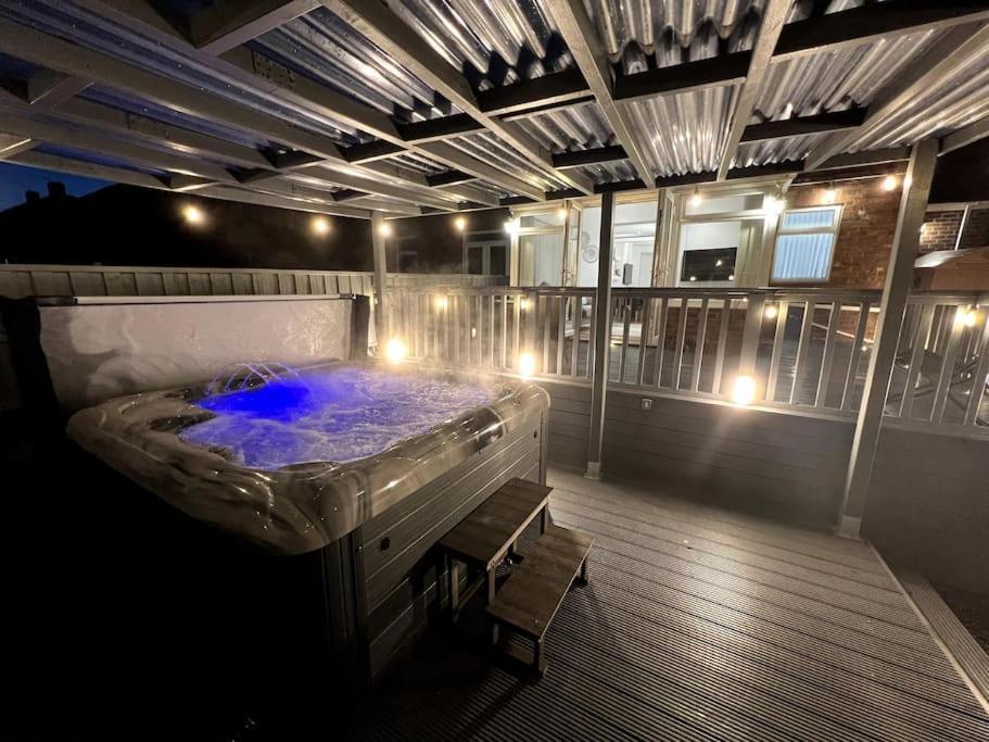 Numero Venti Aparthouse Wifi Parking Hot Tub Newcastle Upon Tyne Esterno foto