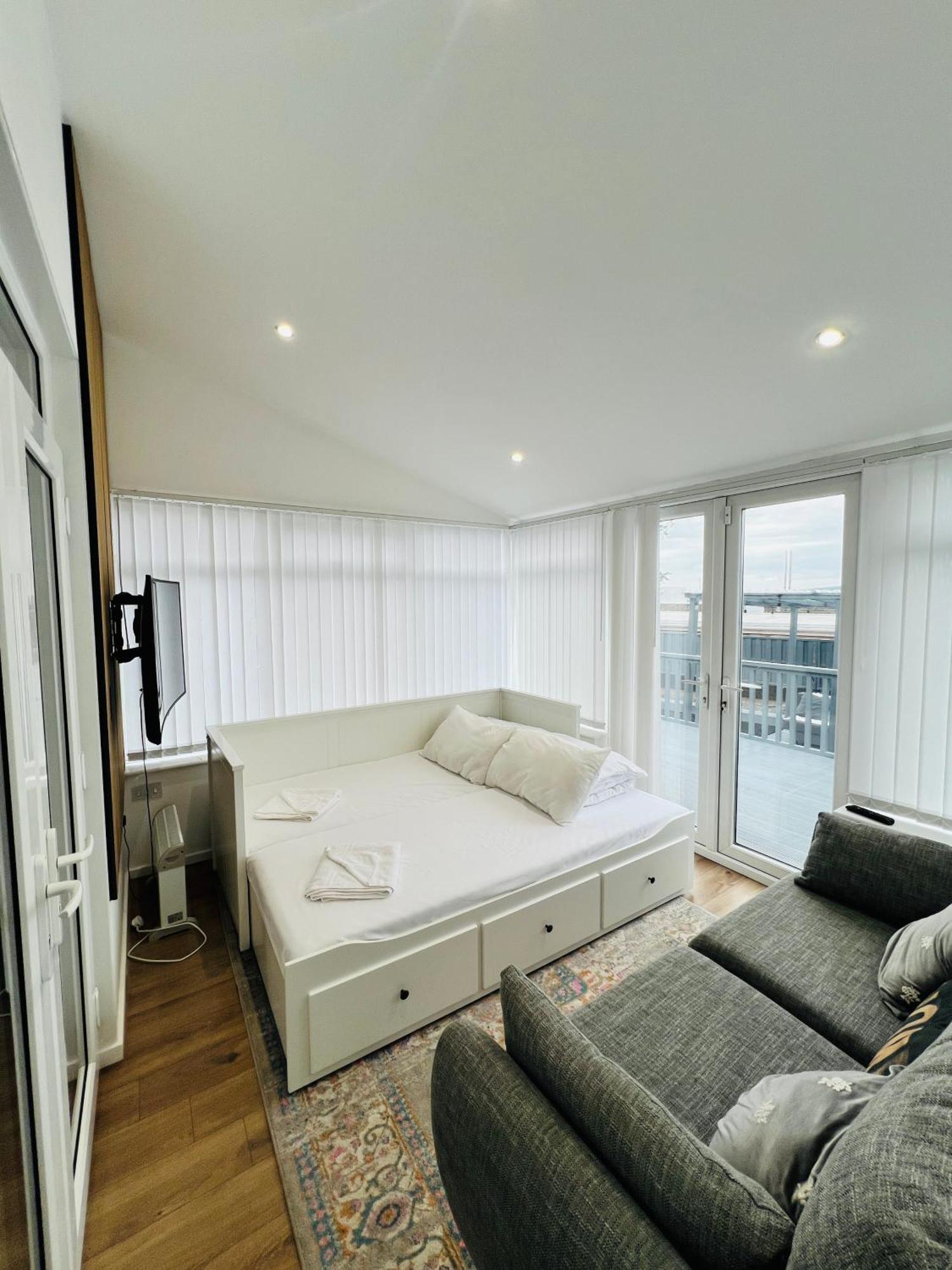 Numero Venti Aparthouse Wifi Parking Hot Tub Newcastle Upon Tyne Esterno foto